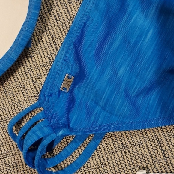 Hurley 2pc Bottom L Top M - Picture 7 of 7